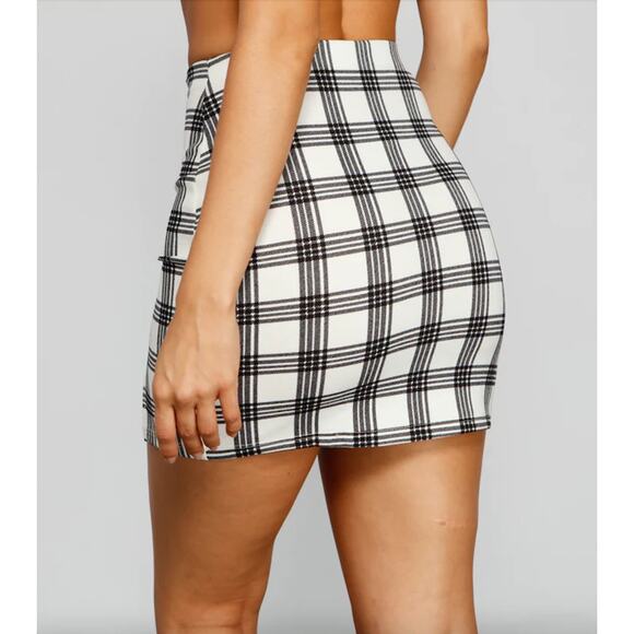 Windsor S White Black Plaid Checkered Gingham Knit Slit High Rise Mini Skirt - Picture 3 of 8